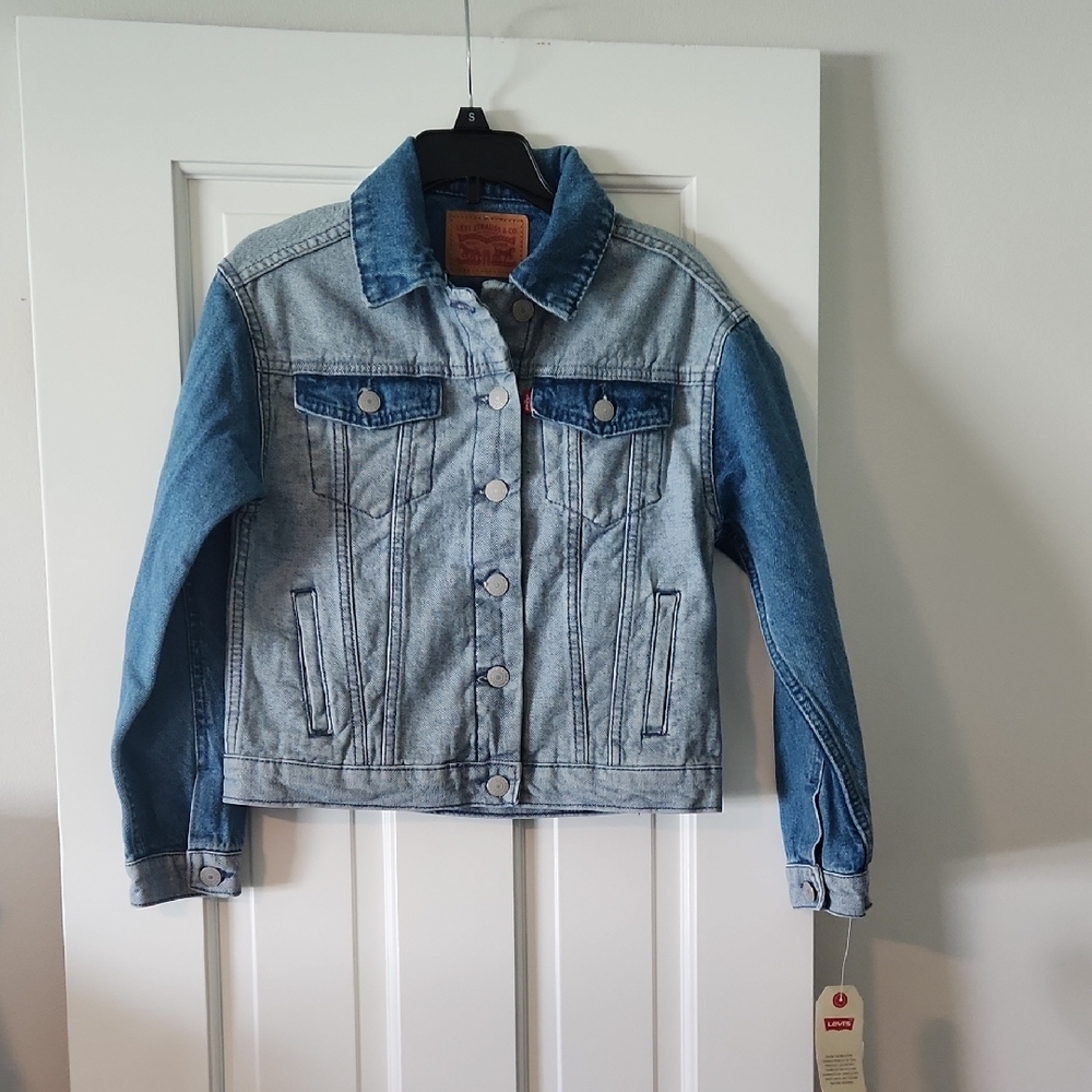 Girl's Levi's Two-Tone Denim Jacket